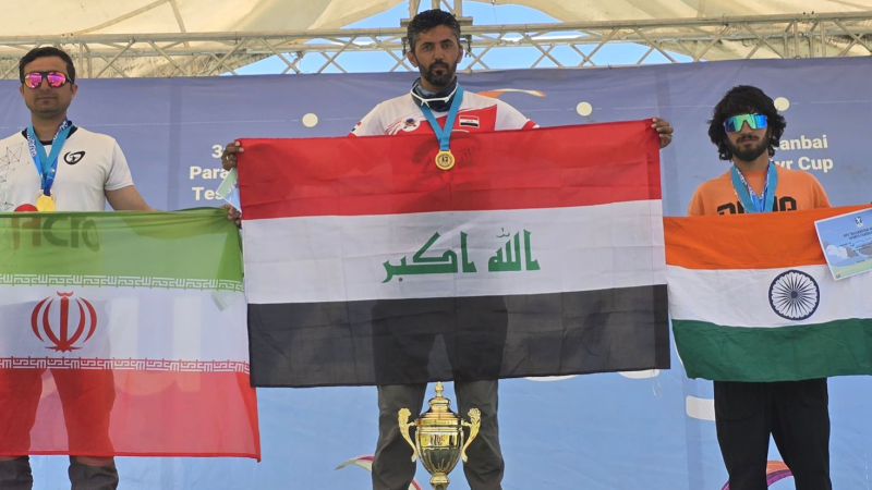 العراق يحرز الميدالية الذهبية في بطولة العالم للطيران الشراعي