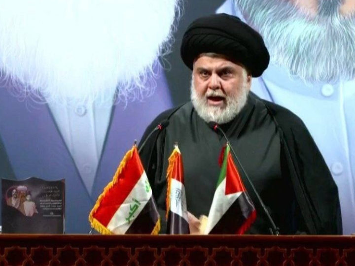 مقتدى الصدر يحذّر: لا تُقحموا اسمي واسم الشهيدين في الحملات الانتخابية