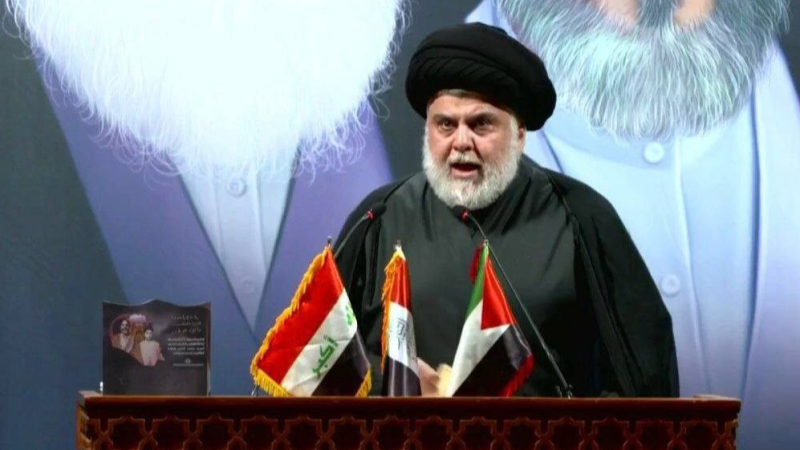 مقتدى الصدر يحذّر: لا تُقحموا اسمي واسم الشهيدين في الحملات الانتخابية