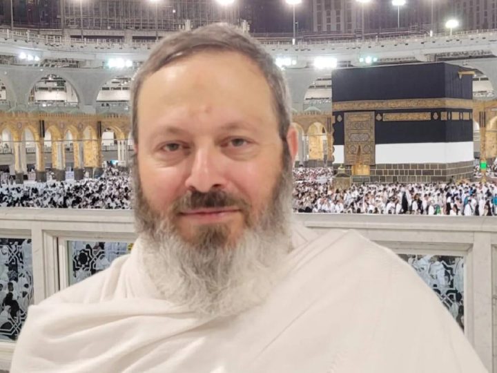 الإفراج عن رجل الدين الإيراني قاسميان وعودته إلى طهران عبر دبي