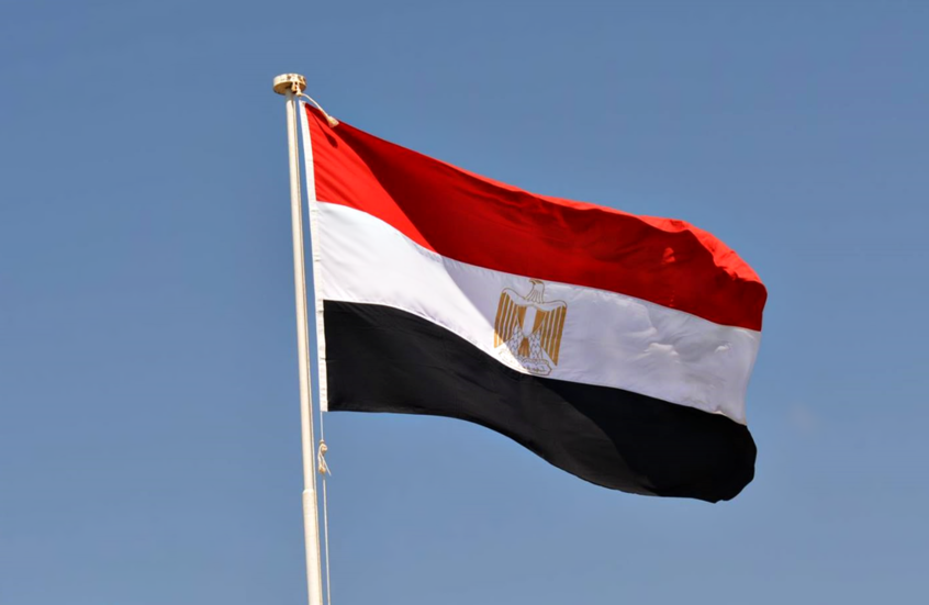 وزير الخارجية المصري يجري اتصالين هاتفيين مع نظيريه العماني والإيراني