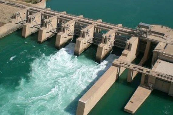 بحيرة الثرثار تُنقذ دجلة والفرات رغم تراجع الخزين المائي لأدنى مستوياته