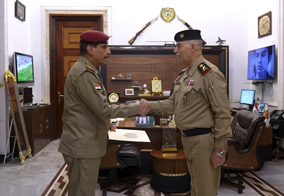 رئيس أركان الجيش يوجه بتطوير الأكاديمية العسكرية وتعزيز بيئتها التعليمية