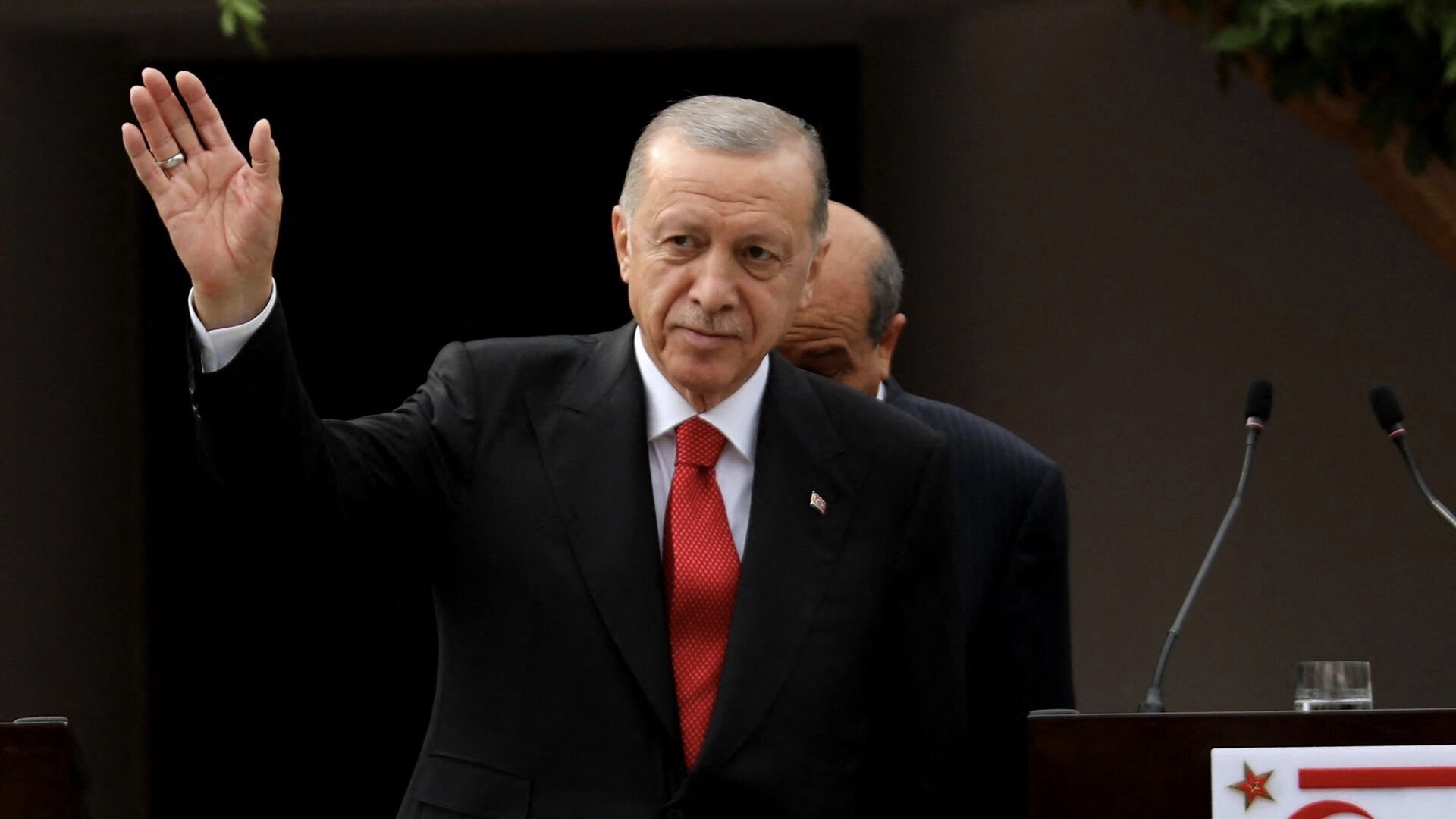 أردوغان يخطط لتعديلات حكومية تشمل ثماني وزارات في يونيو