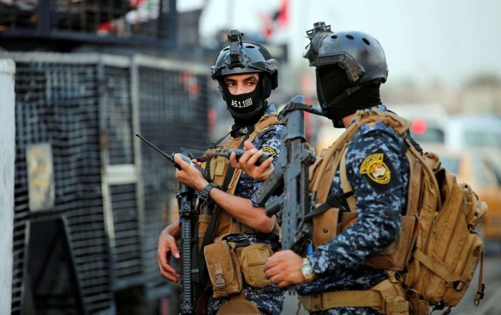 اعتقال 3 أشخاص في المثنى بتهمة توزيع منشورات تحريضية تسيء للعملية السياسية والمراجع الدينية