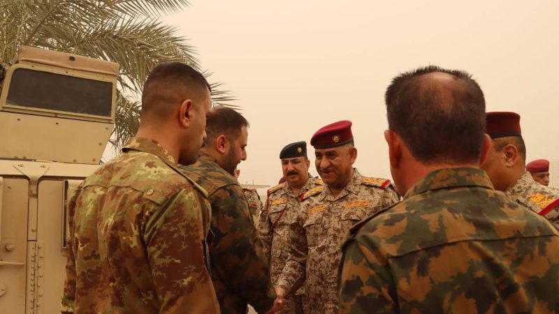 نائب قائد العمليات المشتركة يتفقد الطارمية ويشيد بالقطعات الأمنية: جهودكم أسهمت في استقرار المنطقة
