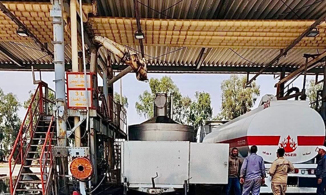 بعد توقفها لـ 20 عاماً.. اعادة تشغيل أذرع تحميل منتوج زيت الغاز في نينوى