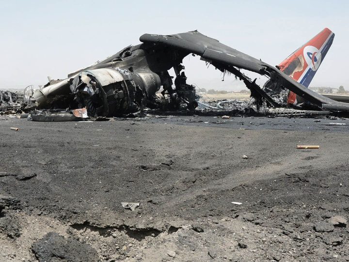 نائب وزير النقل اليمني: العمل جار لإعادة تشغيل مطار صنعاء في أقرب وقت