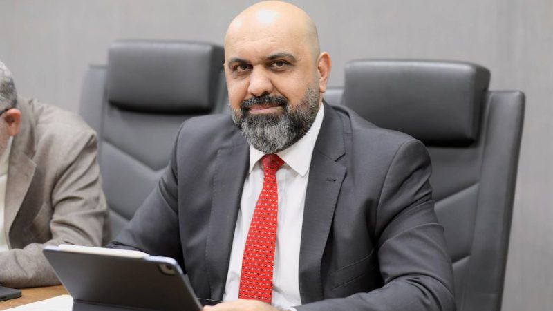 الاعلام والاتصاللات تعلن عن دعم المنظومة الإعلامية الوطنية وتيسير مهام وسائل الإعلام خلال القمة العربية