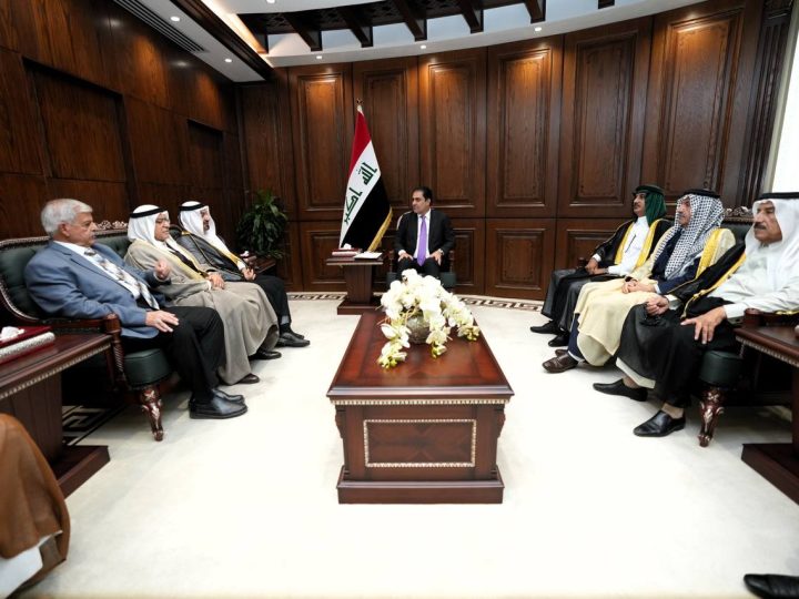 المندلاوي يبحث مع شيوخ ووجهاء منطقة السيدية احتياجاتها من الخدمات