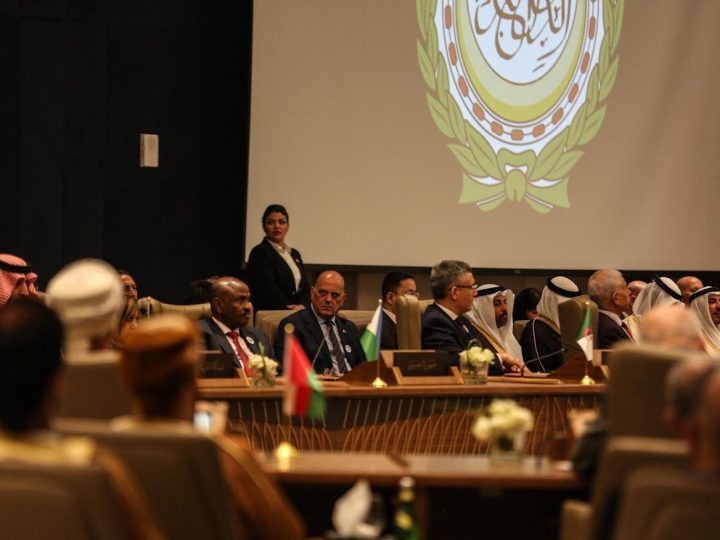 العراق يقترح إنشاء مجلس وزاري عربي للتجارة في القمة الاقتصادية