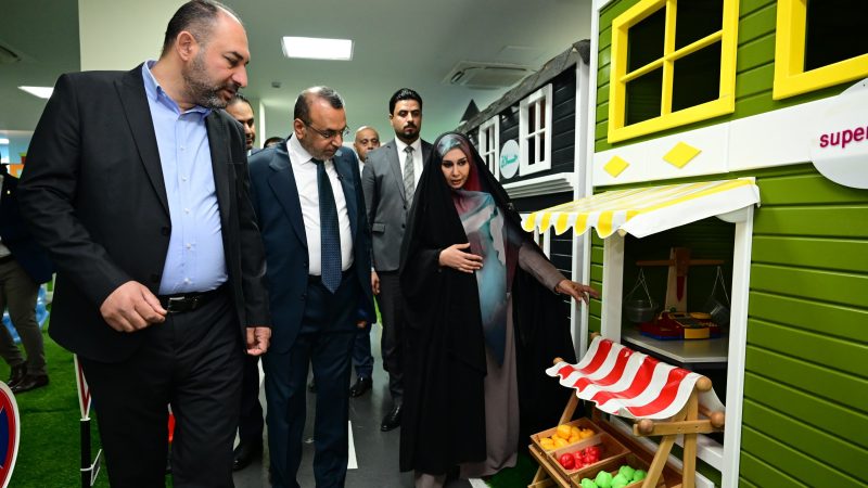 العمل تعلن من كربلاء: مراكز متطورة للتوحد في جميع المحافظات قريبا