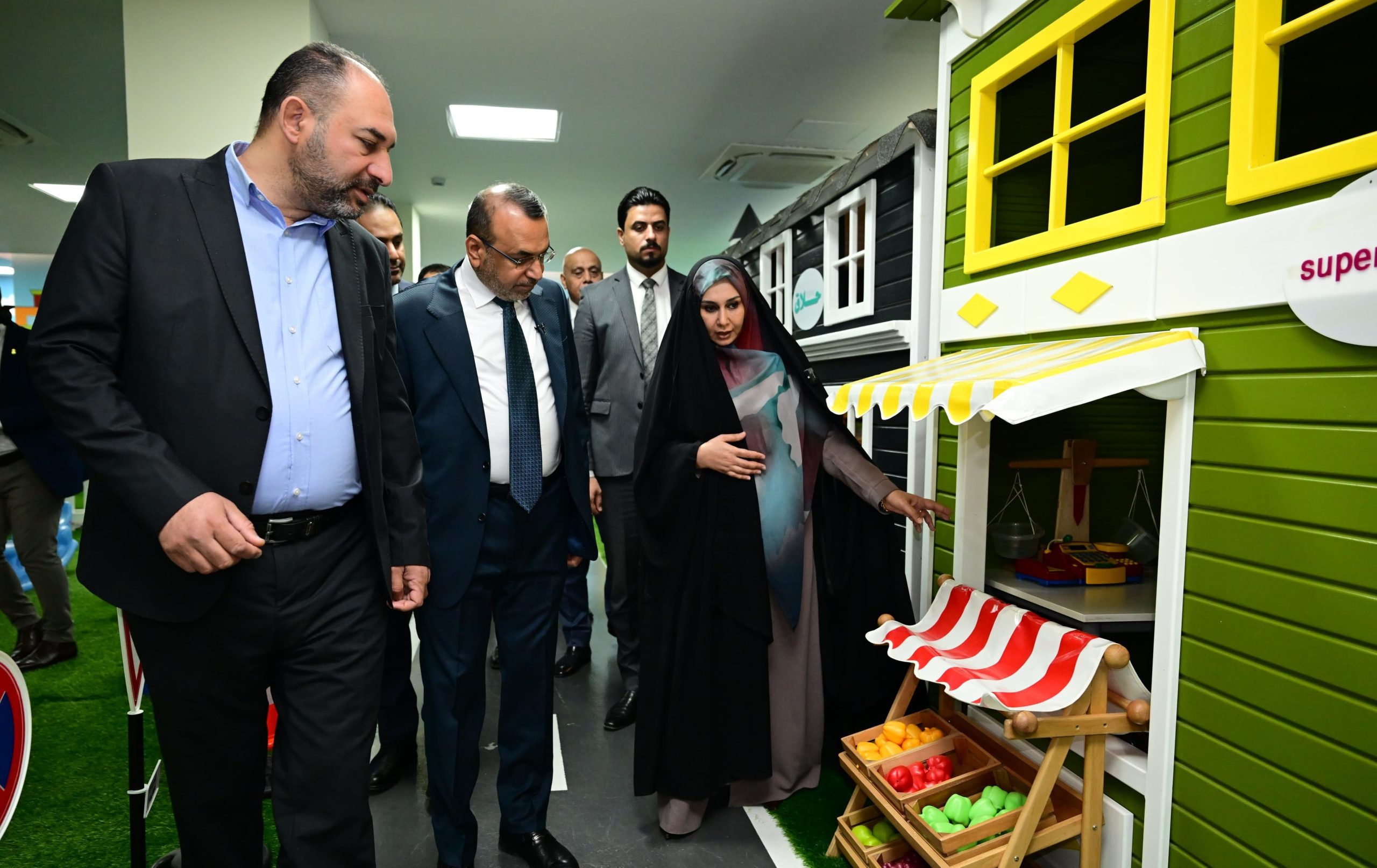 العمل تعلن من كربلاء: مراكز متطورة للتوحد في جميع المحافظات قريبا