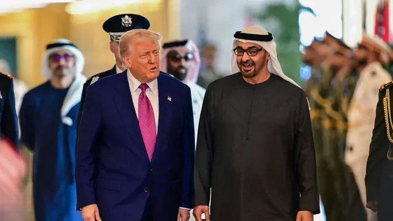 ترامب من أبو ظبي: لقاء مرتقب مع بوتن وتطورات حاسمة خلال أسابيع