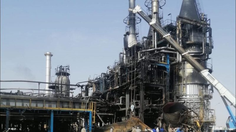 الدفاع المدني يسيطر على حريق مصفى الصمود خلال 30 دقيقة والتحقيق جارٍ