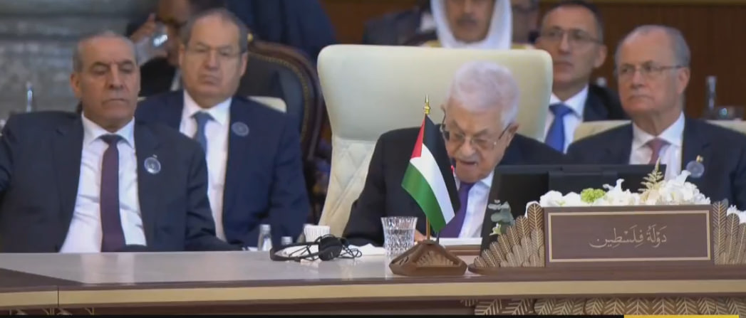الرئيس الفلسطيني يدعو لنزع سلاح حماس