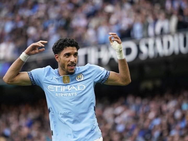 السيتي يتجاوز بورنموث بثلاثية ويكرّم دي بروين في وداع “الاتحاد”