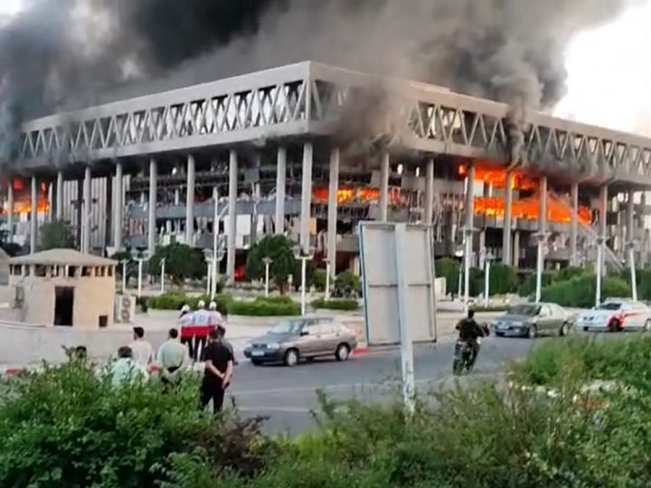 الحرس الثوري: قصفنا القاعدة التي استهدفت مبنى الإذاعة والتلفزيون الإيراني بصواريخ باليستية