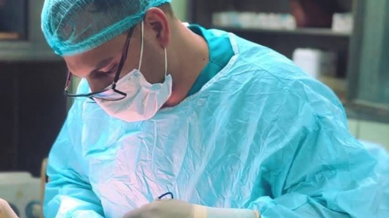 مستشفى الحسين ينقذ طفلاً وامرأة من تحت سقف منهار في المثنى