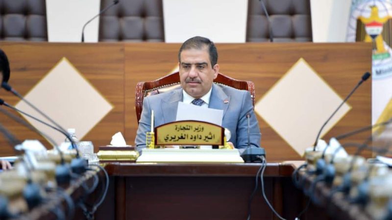 وزير التجارة يوجّه بدراسة شاملة لدعم المصدرين والصناعيين