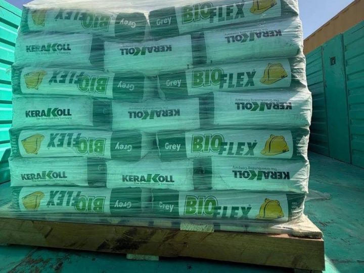 الكمارك تضبط 22 شاحنة مخالفة وتُتلف مواد طبية في البصرة
