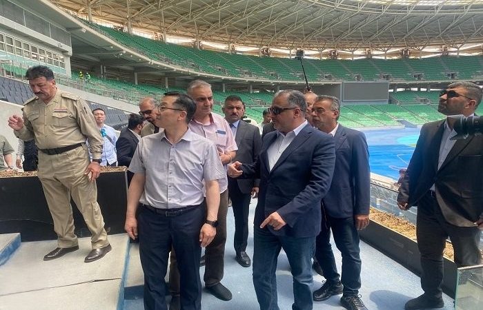 وزير الشباب يتفقد ملعب البصرة استعداداً لمباراة العراق وكوريا