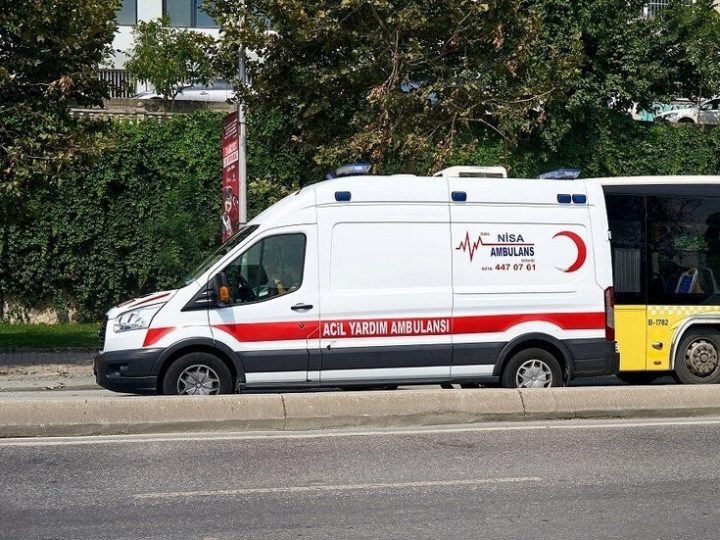 طفلة تفارق الحياة بسبب هزة قوية تضرب الجنوب الغربي في تركيا