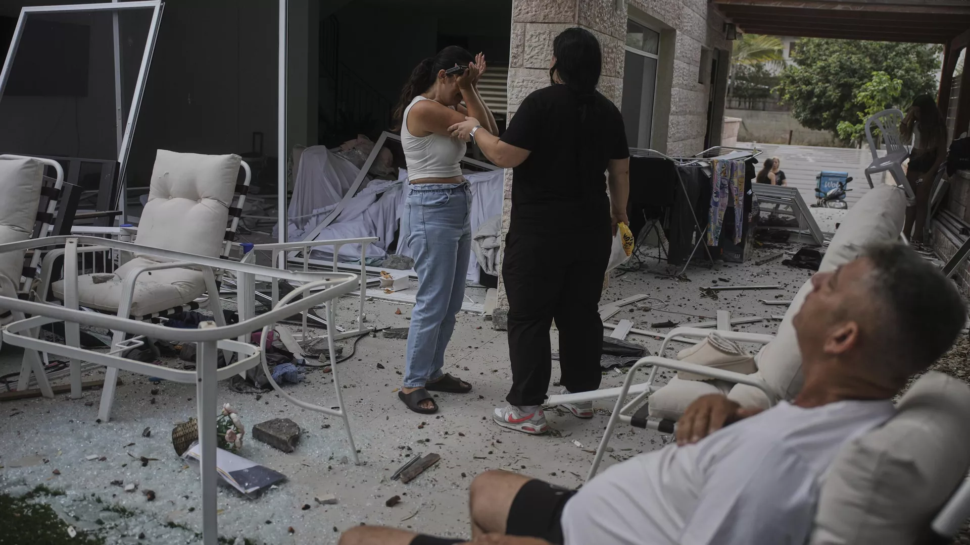 إسرائيل تؤكد إصابة أكثر من 800 شخص جراء الهجمات الصاروخية الإيرانية