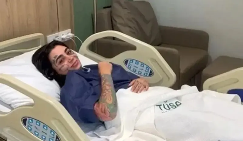 دخلت لإجراء تجميل فخرجت جثة… جدل في تركيا بعد وفاة ” مغنية ” !