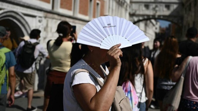 استنفار عام وتحذيرات من موجة حر تاريخية تضرب أوروبا