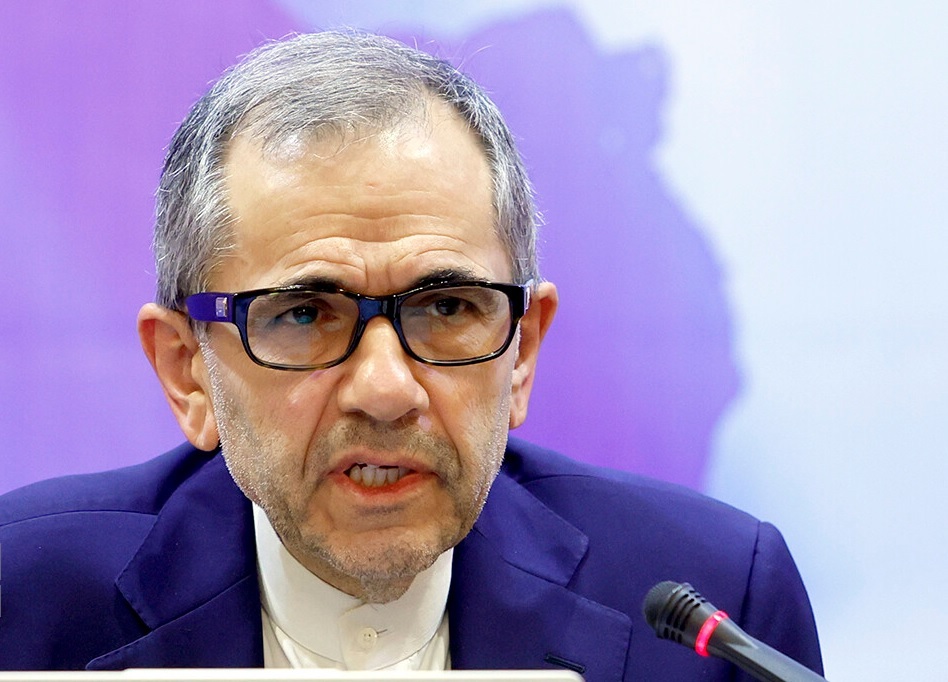 مفاوض إيراني: استئناف المفاوضات مشروط بوقف كامل للهجمات الأمريكية