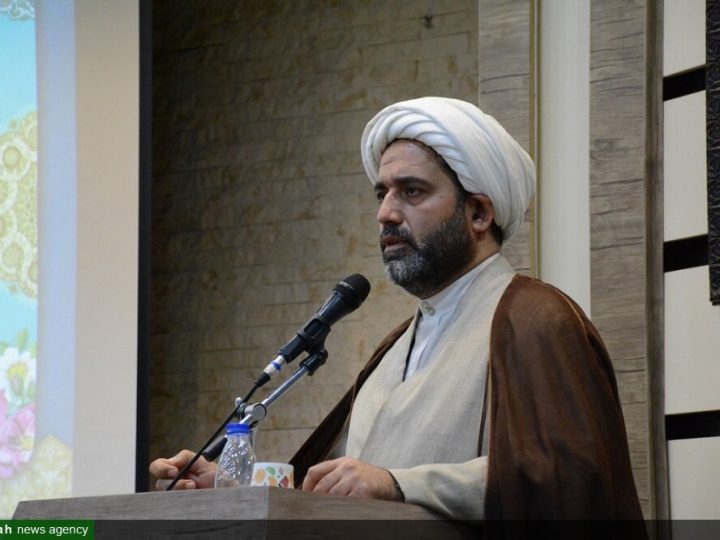 مسؤول إيراني يعلن عن “جائزة مئة مليار تومان” لمن يجلب “رأس ترامب”