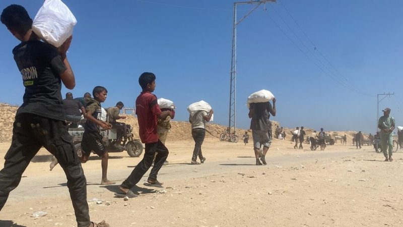 الإمارات تستأنف عمليات الإسقاط الجوي للمساعدات في غزة