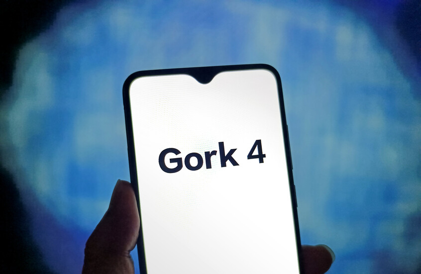ماسك يشعل سباقا في مجال الذكاء الاصطناعي بإطلاق “Grok 4”