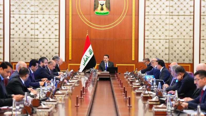 مجلس الوزراء يوجه بمعالجة تذبذب الكهرباء ويخصص 18 مليار دينار لمياه الجنوب