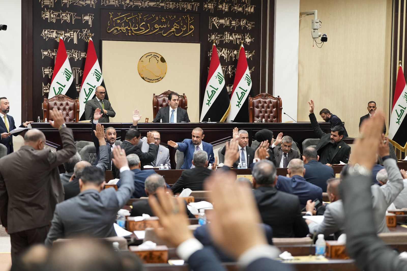 مجلس النواب يرفع جلسته بعد التصويت على رئيسي مجلس الدولة والخدمة الاتحادي