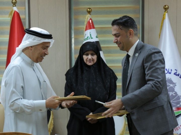 الاتصالات تعلن توقيع عقد إنزال كيبل بحري جديد بالفاو مع شركة بحرينية