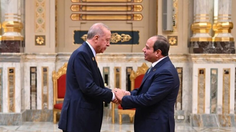 مصر وتركيا توقعان اتفاقا يزيد من مخاوف إسرائيل