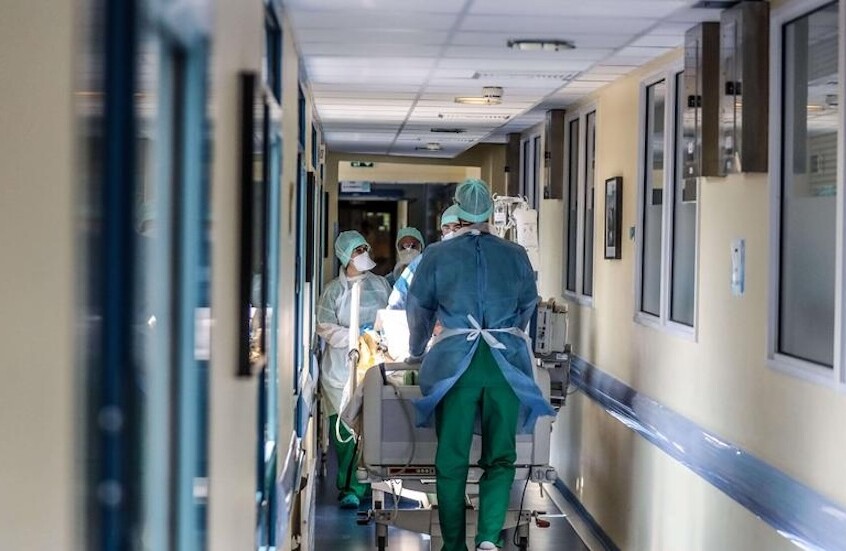 فضيحة تهز فرنسا.. ممرضة متهمة باغتصاب رضع وتصويرهم داخل وحدة عناية مركزة
