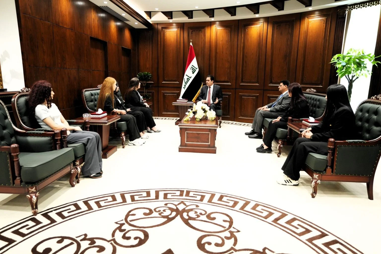 المندلاوي يوجه بتشكيل لجنة نيابية لمتابعة وضع سنجار وشؤون الايزيديين خاصة النازحين