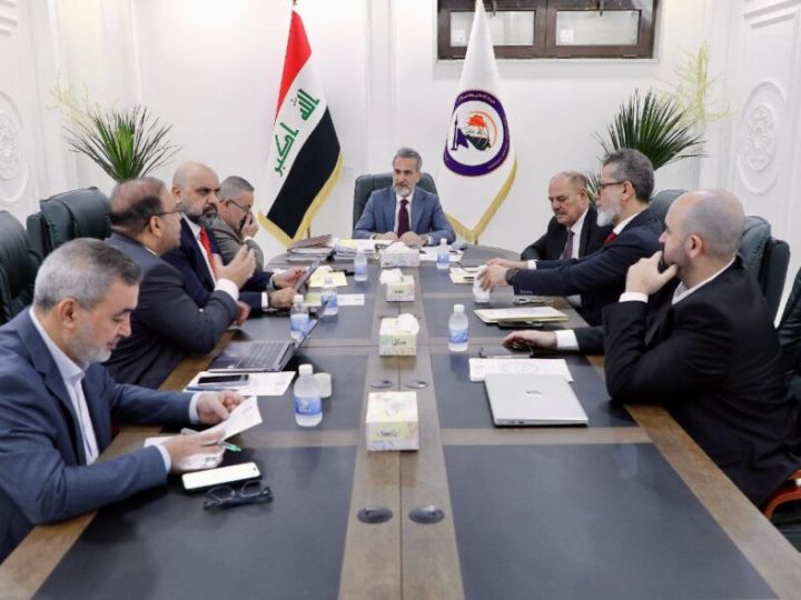العراق يمنع إعادة تمثيل الجرائم في البرامج التلفزيونية وتشديد الرقابة على المحتوى