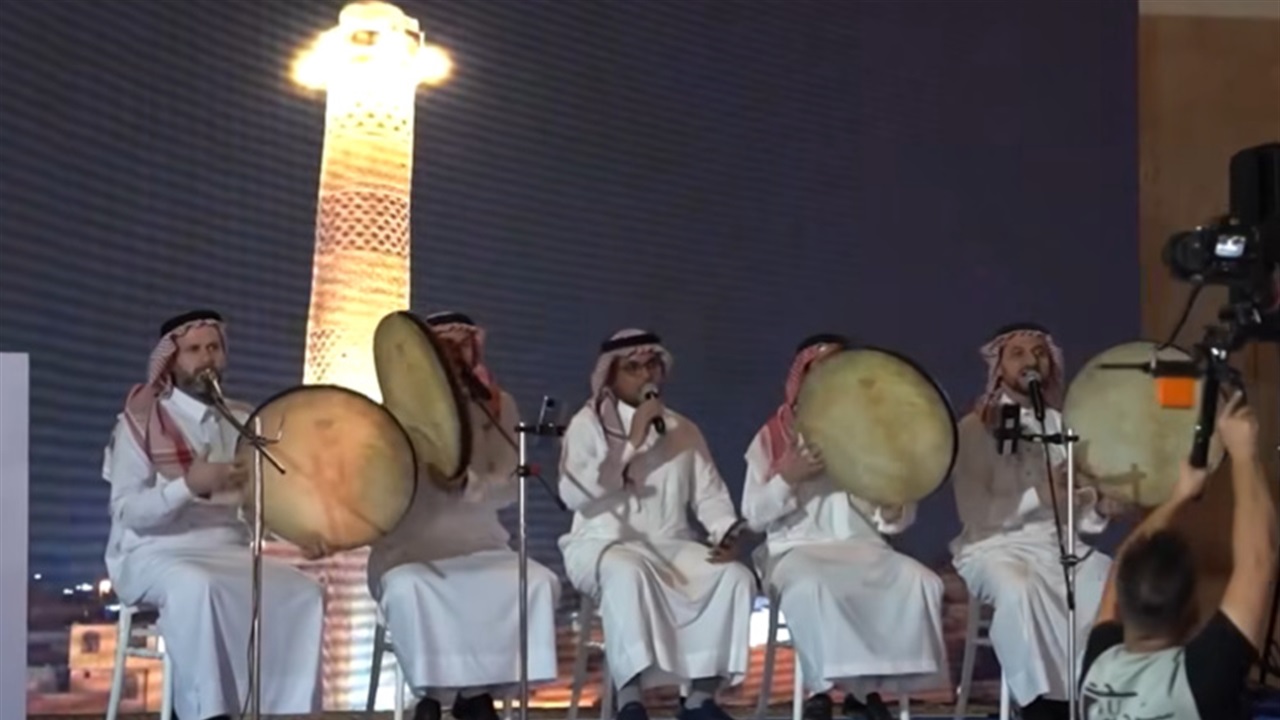 الوقف السني يمنع استخدام الدفوف داخل الجوامع