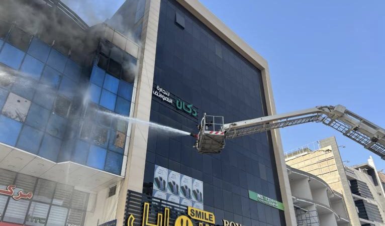 حرائق في الرصافة والدفاع المدني يمنع توسعها