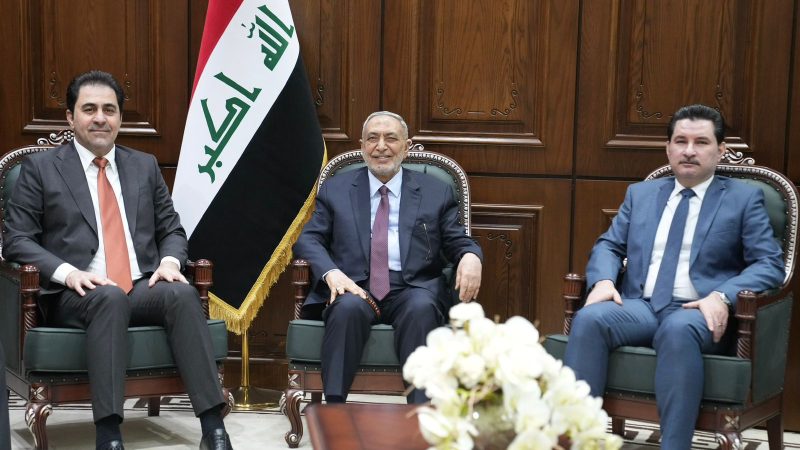 رئاسة البرلمان توجه بضرورة الحضور الفاعل لجلسات المجلس وتدعو الكتل لتحمل المسؤولية الوطنية في استكمال اقرار القوانين المهمة