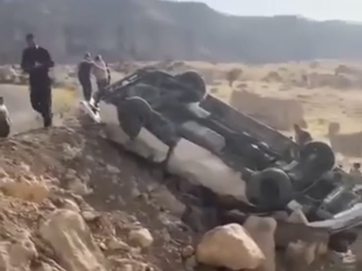 مصرع 4 سواح عرب من عائلة واحدة بحادث سير في دوكان