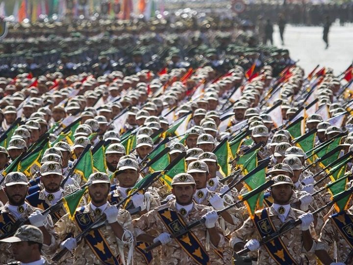 الحرس الثوري الإيراني يتوعّد برد ” قاتل وذي عبرة “