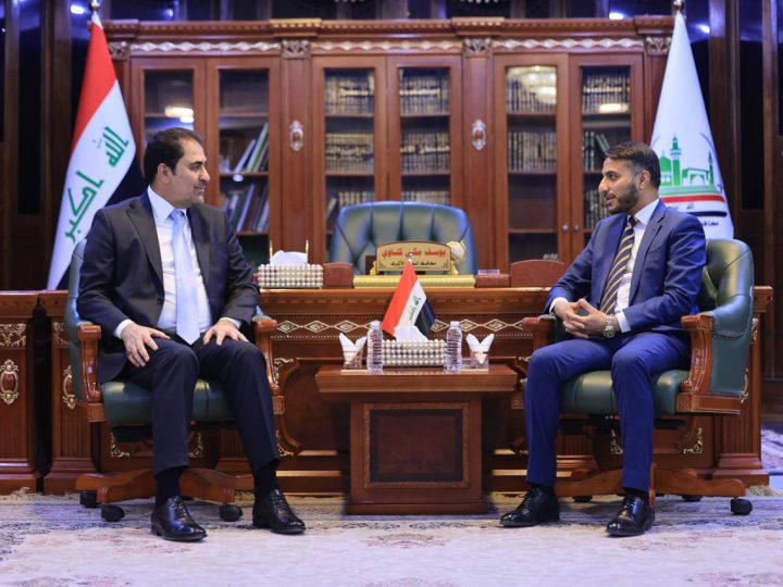المندلاوي يلتقي كناوي ويشدد على ضرورة النهوض بالواقع الخدمي والتنموي للنجف الاشرف