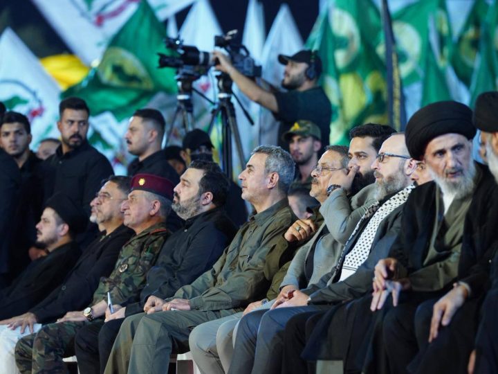 بحضور نجله.. الحشد يُحيي ذكرى استشهاد سيد الجنوب ” حسن نصر الله “