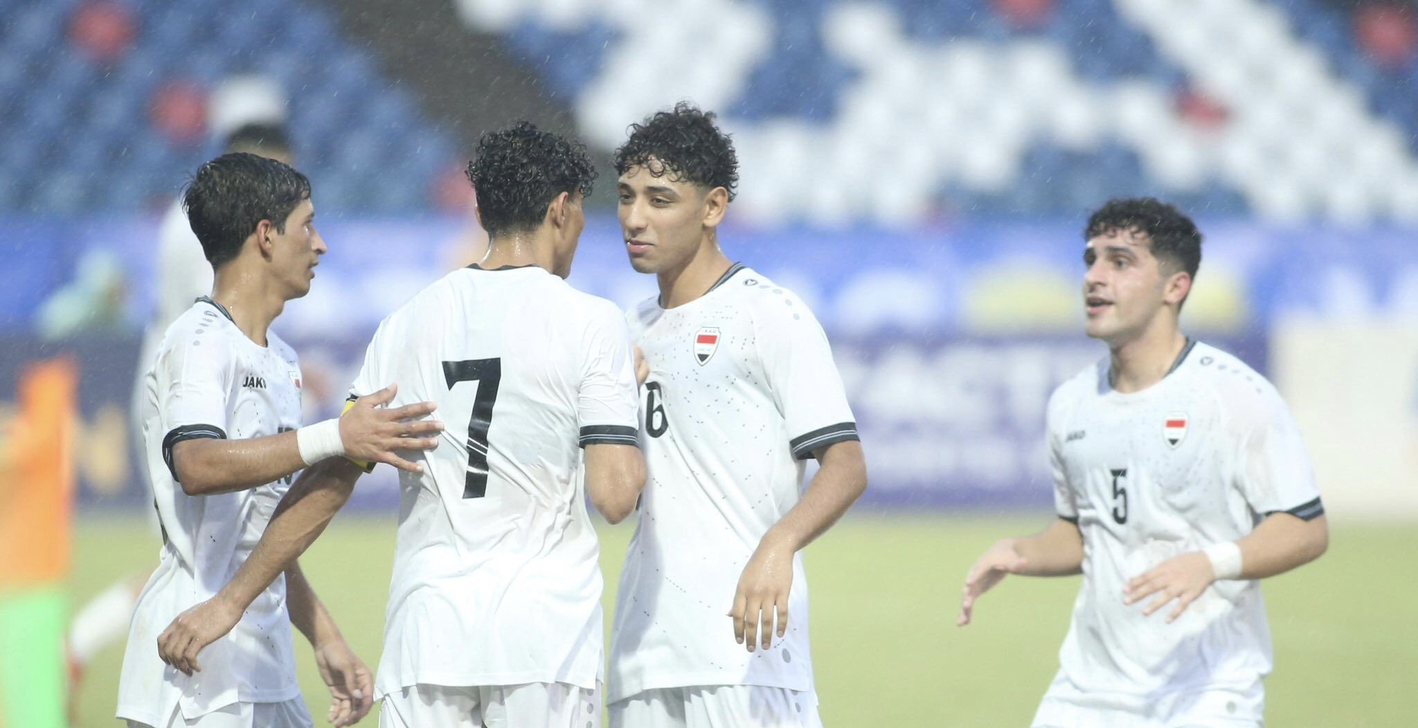 الأولمبي العراقي يتخطى عُمان بعشرة لاعبين في تصفيات كأس آسيا