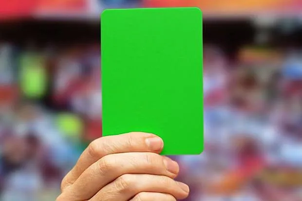 شركة عالمية للألبسة الرياضية تطالب منتخب إسرائيل بإزالة شعارها من قمصانه